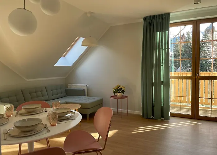 Apartment Paproc I Malina - 300 Metrow Do Centrum